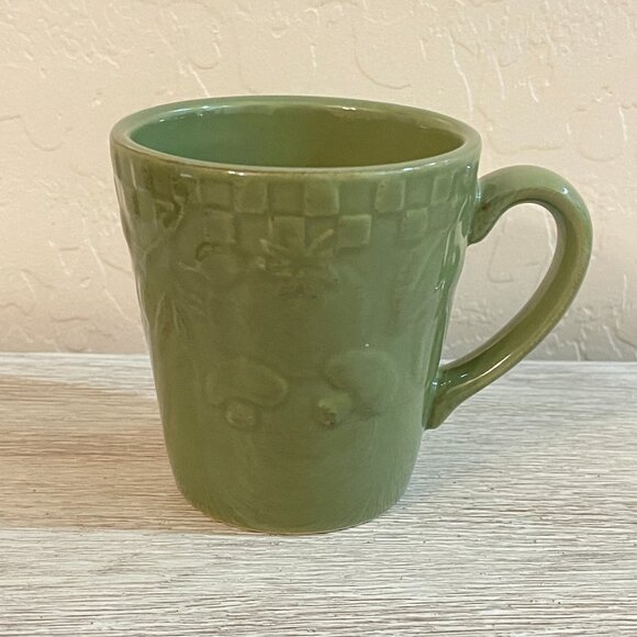 Signature Housewares Mug Stoneware Avocado Green Home Grown Riviera Van Beers - Picture 1 of 7